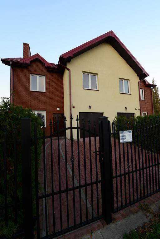 B&B Airport Modlin Nowy Dwór Mazowiecki Szoba fotó